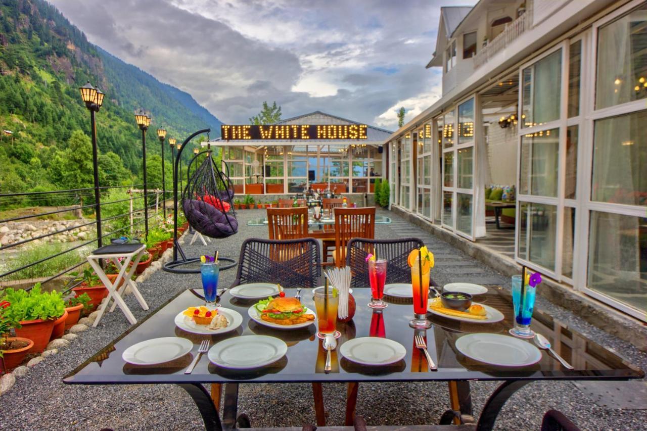 Paradise-The Whitehouse Cafe Manāli Exteriör bild