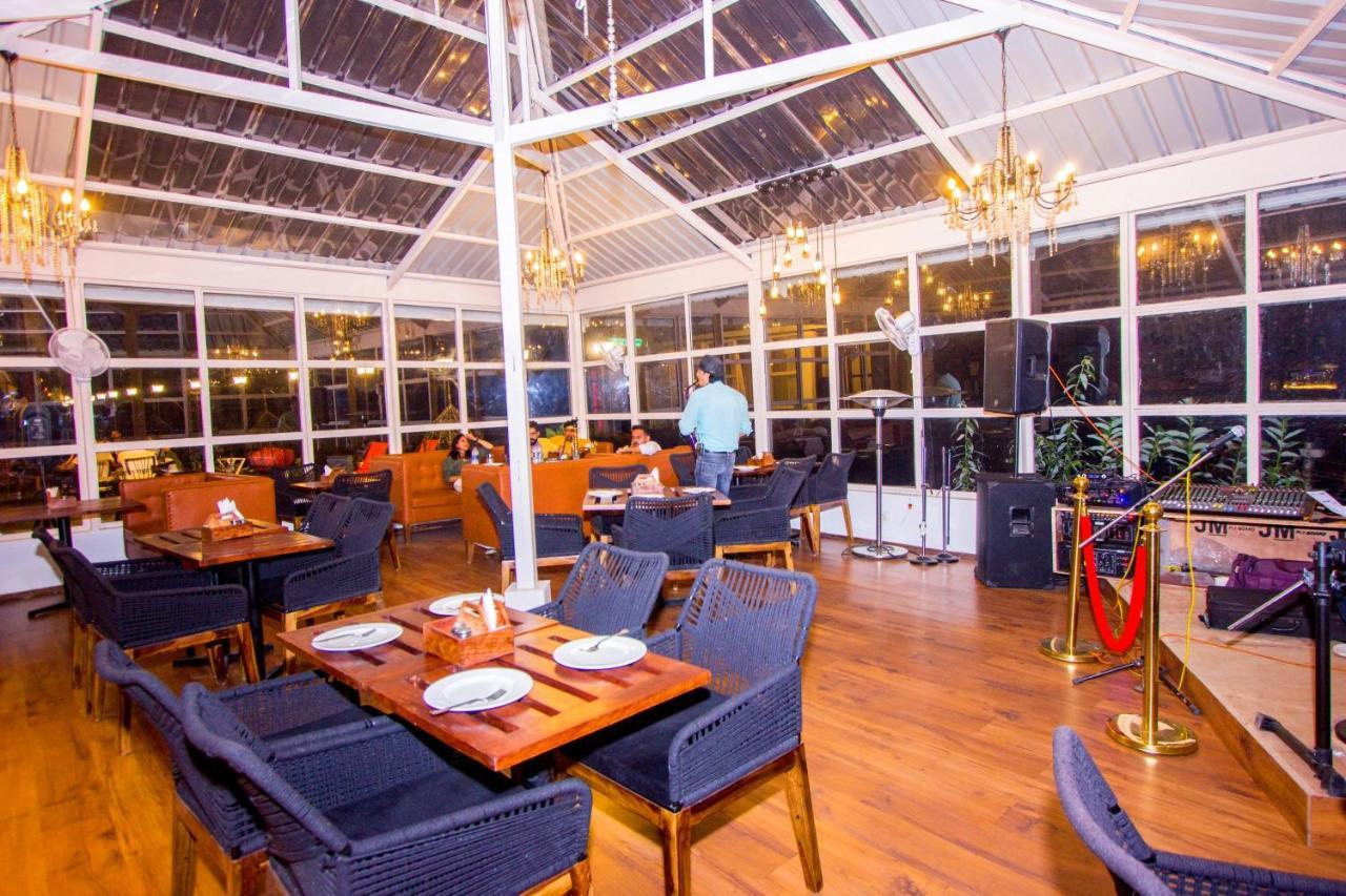 Paradise-The Whitehouse Cafe Manāli Exteriör bild
