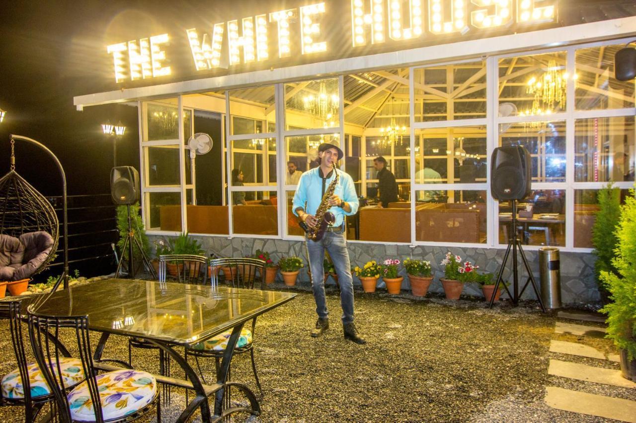 Paradise-The Whitehouse Cafe Manāli Exteriör bild